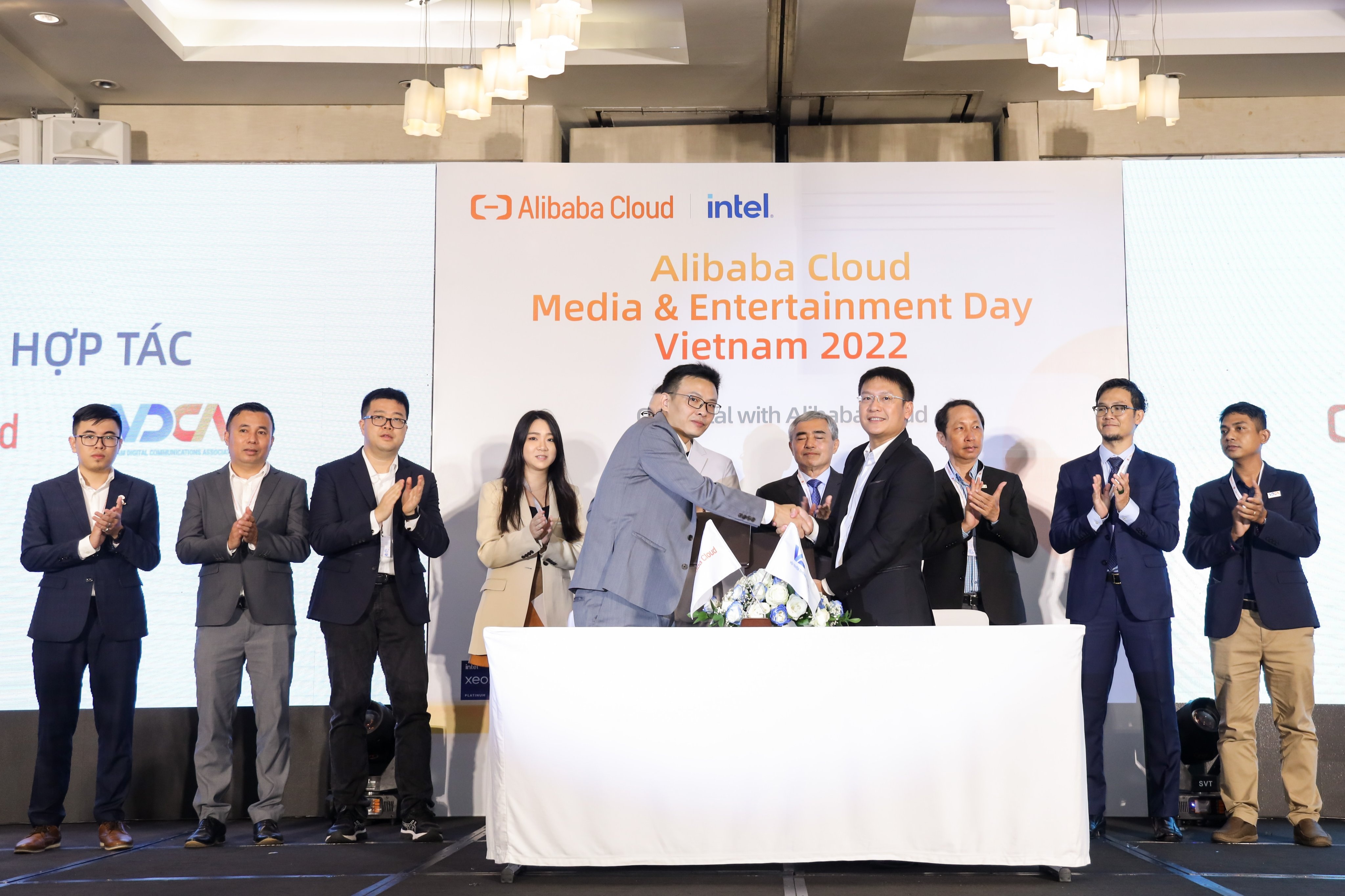 Alibaba Cloud Empowerment anh 1