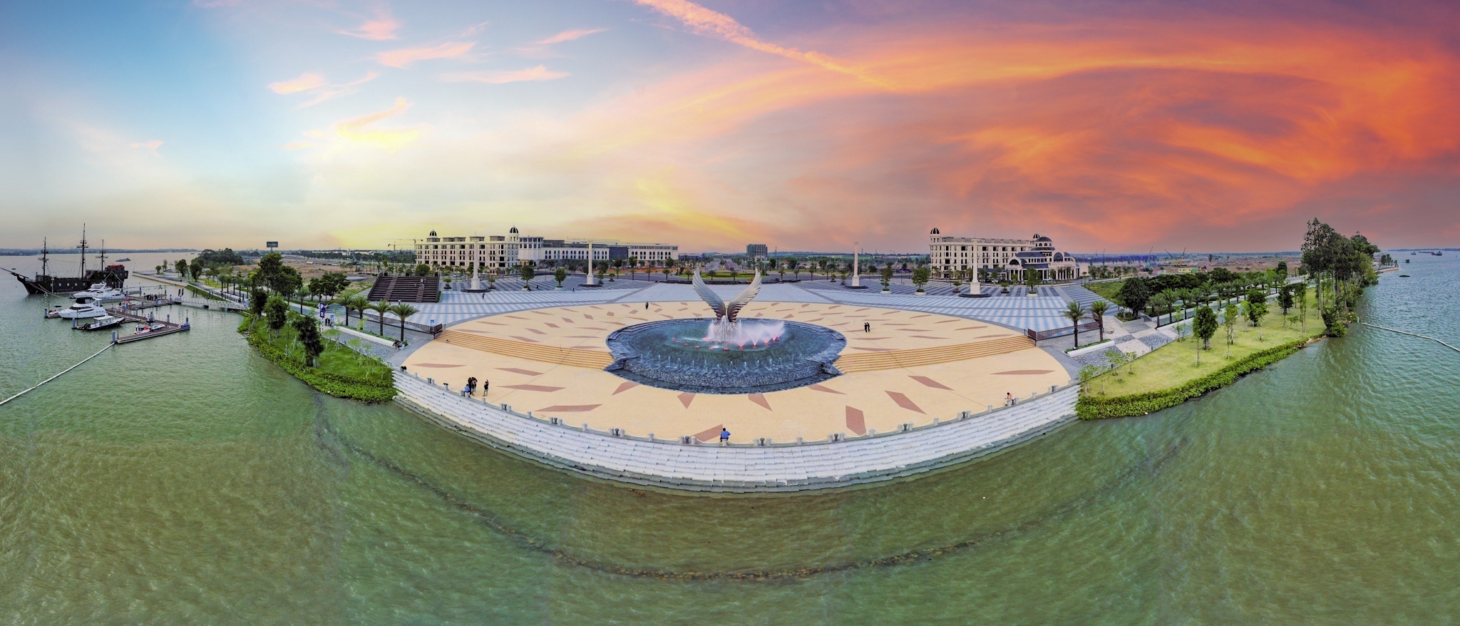 Novaland,  Aqua City anh 2