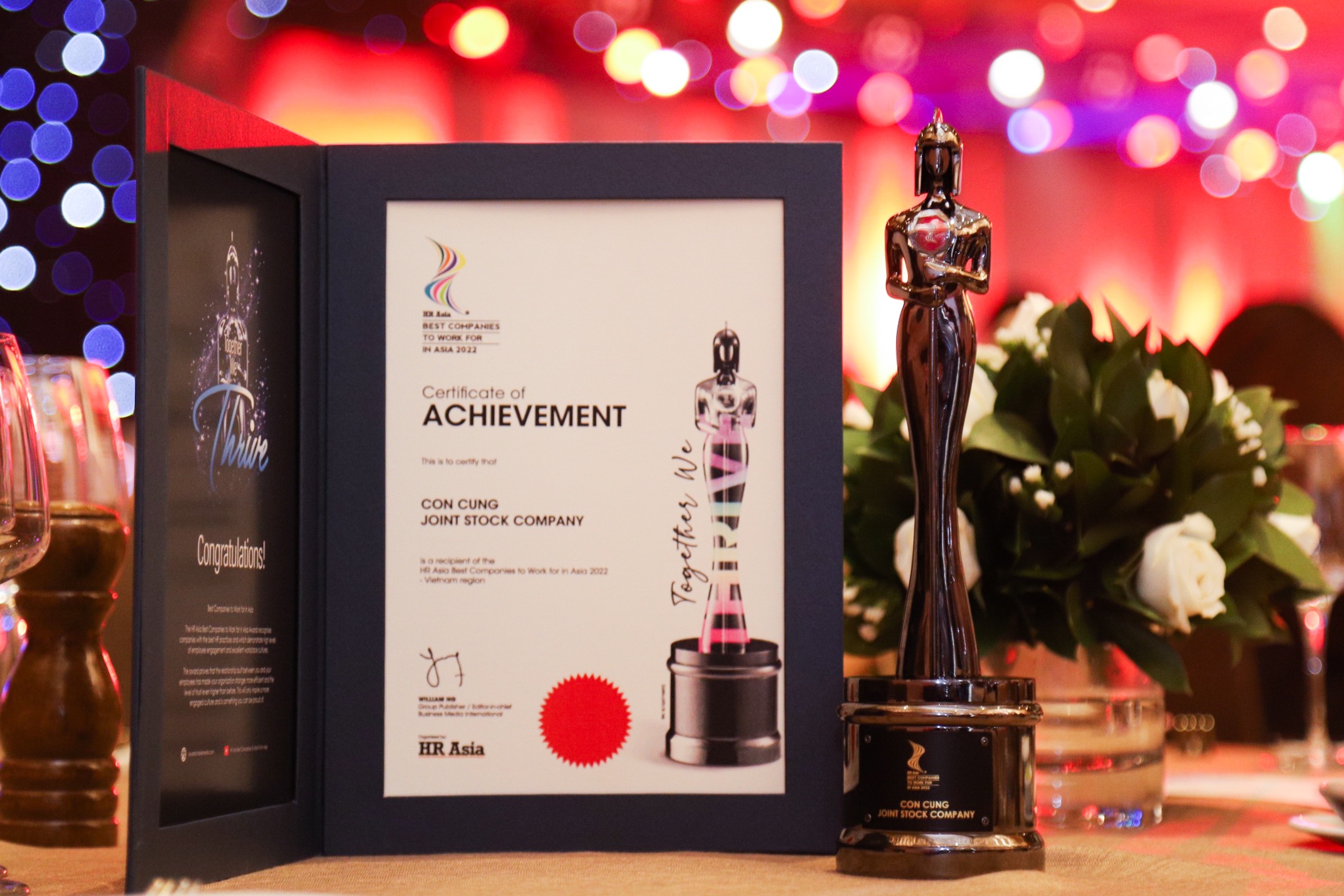 Con Cung,  Noi lam viec tot nhat chau A anh 5