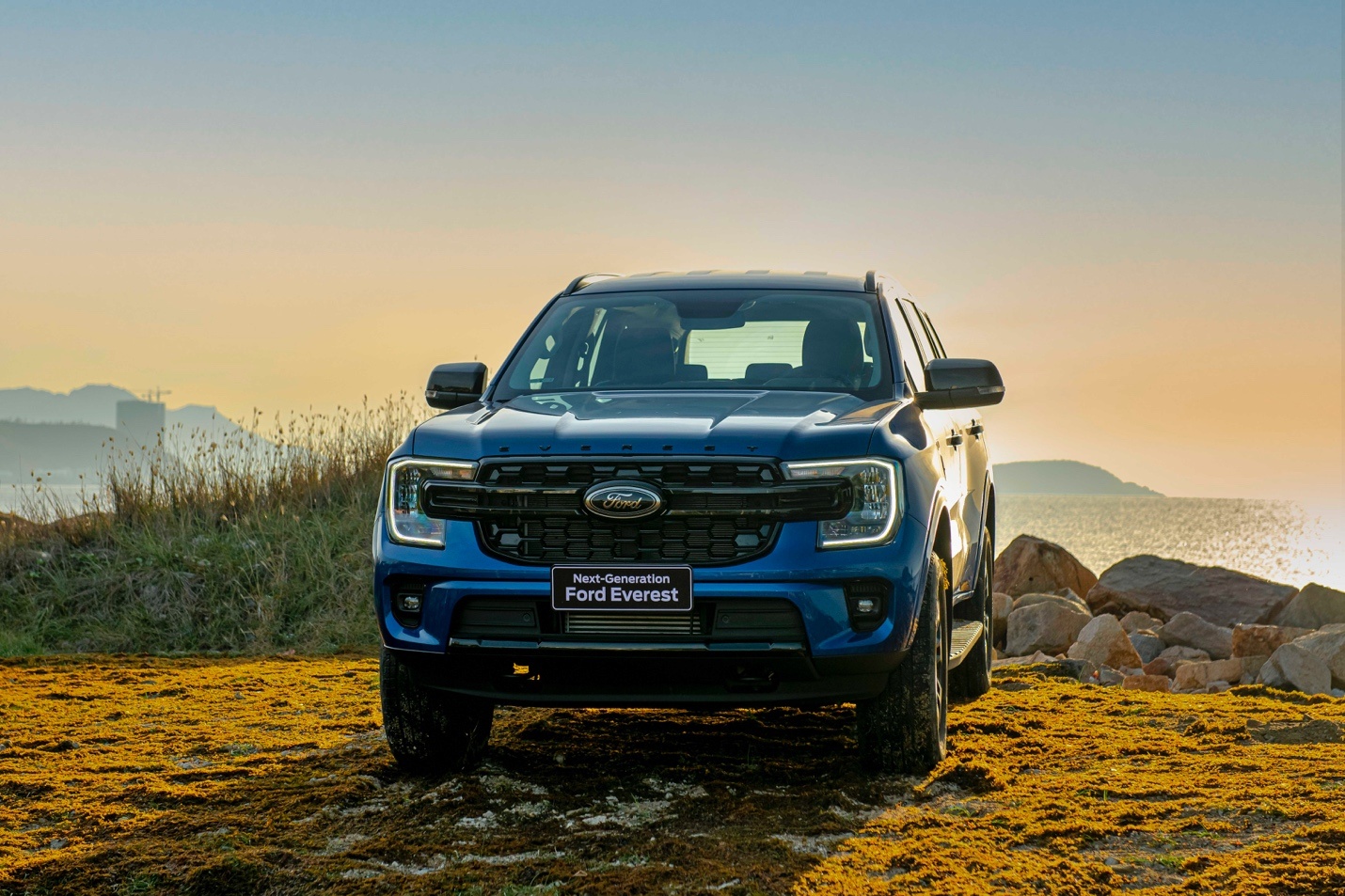 Lam chu cuoc song theo phong cach rieng voi Ford Everest the he moi hinh anh