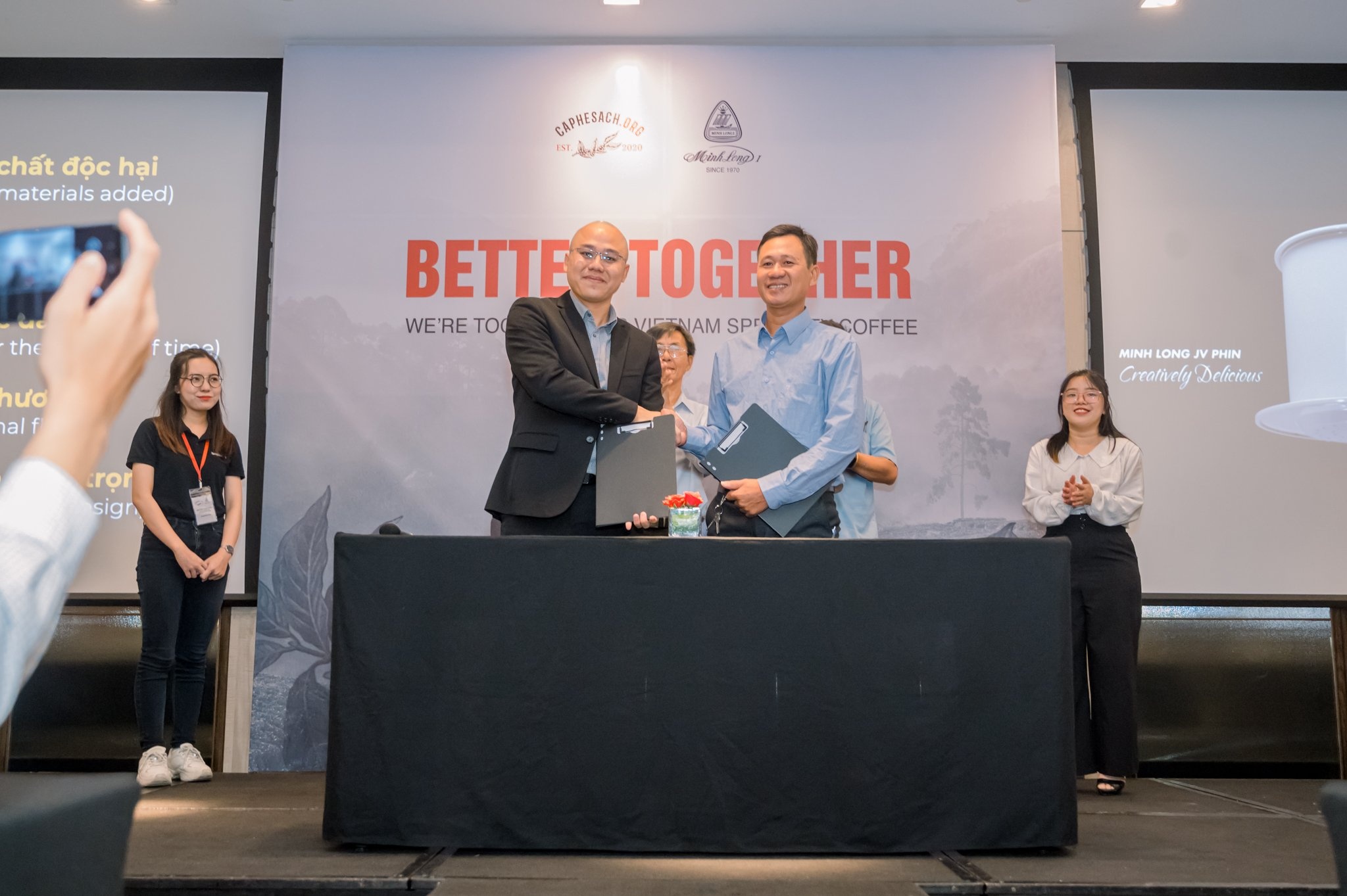 ca phe dac san,  phin su anh 2