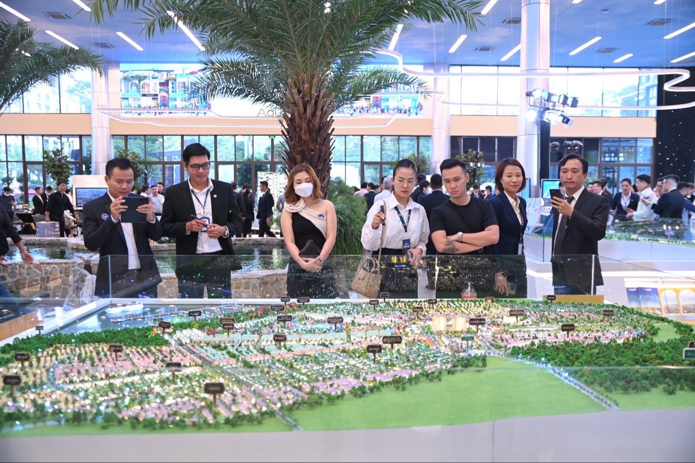 Novaland,  NovaGroup anh 8