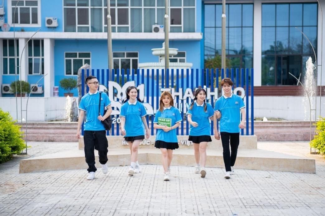 Tuyen sinh dai hoc anh 3