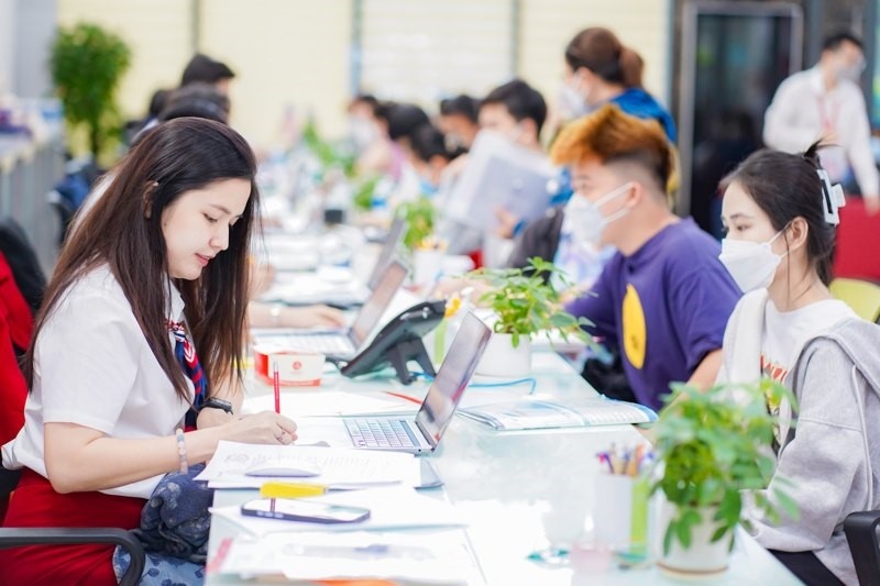 'Chay nuoc rut' mua xet tuyen de chon dung, trung cao hinh anh