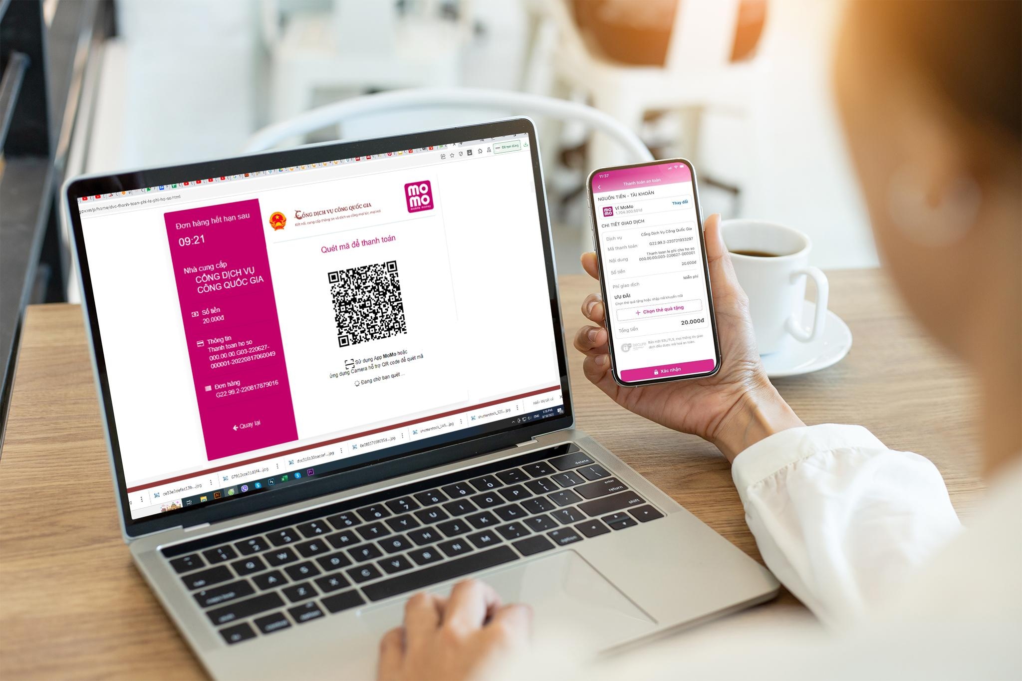 Thanh toan le phi xet tuyen truc tuyen nhanh, chinh xac bang MoMo hinh anh
