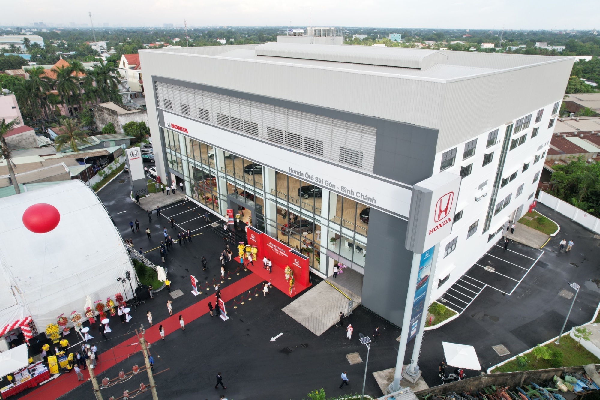 Khai truong dai ly Honda Oto thu 45 tai Binh Chanh hinh anh