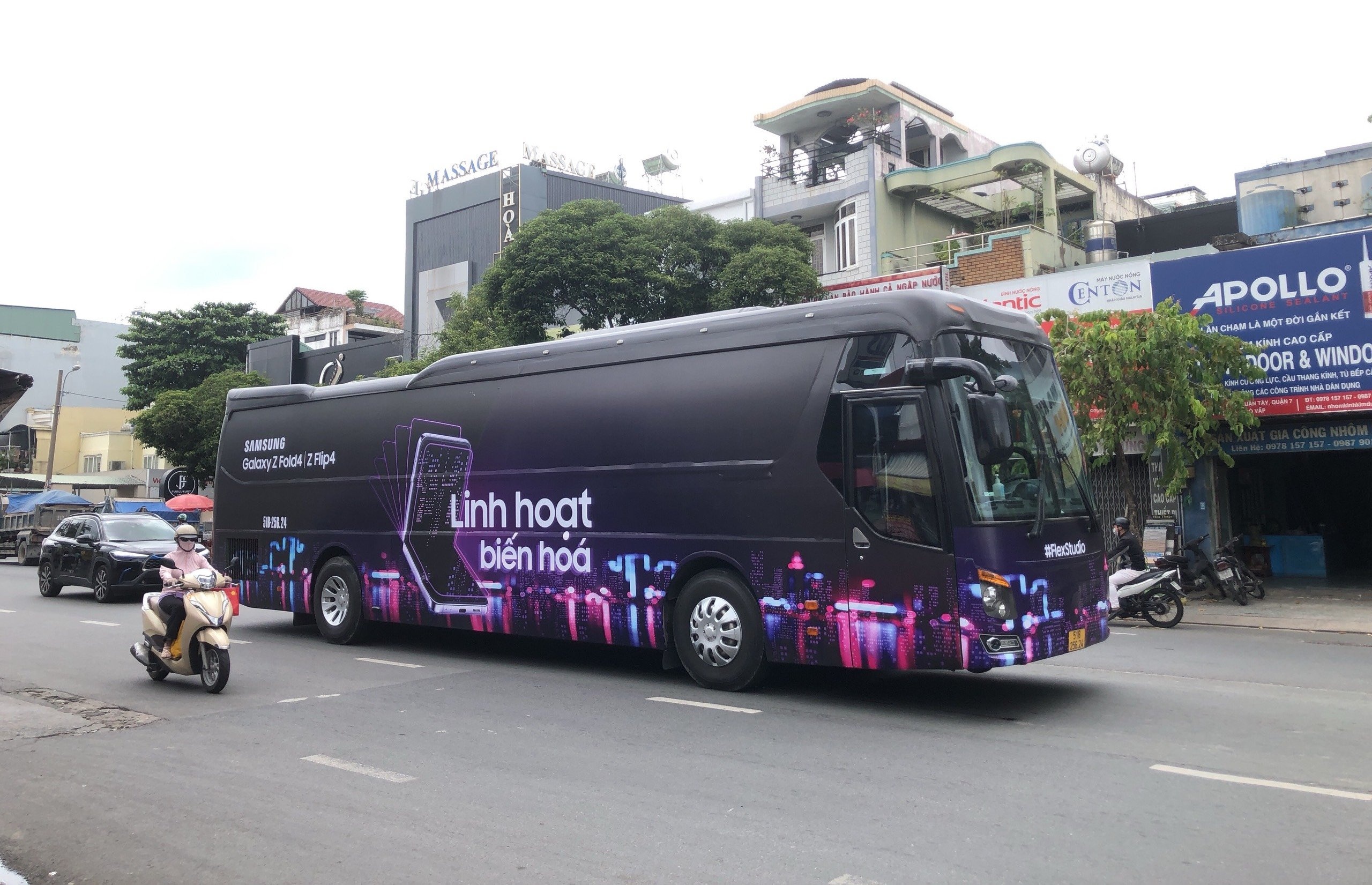 Samsung Galaxy Z anh 1