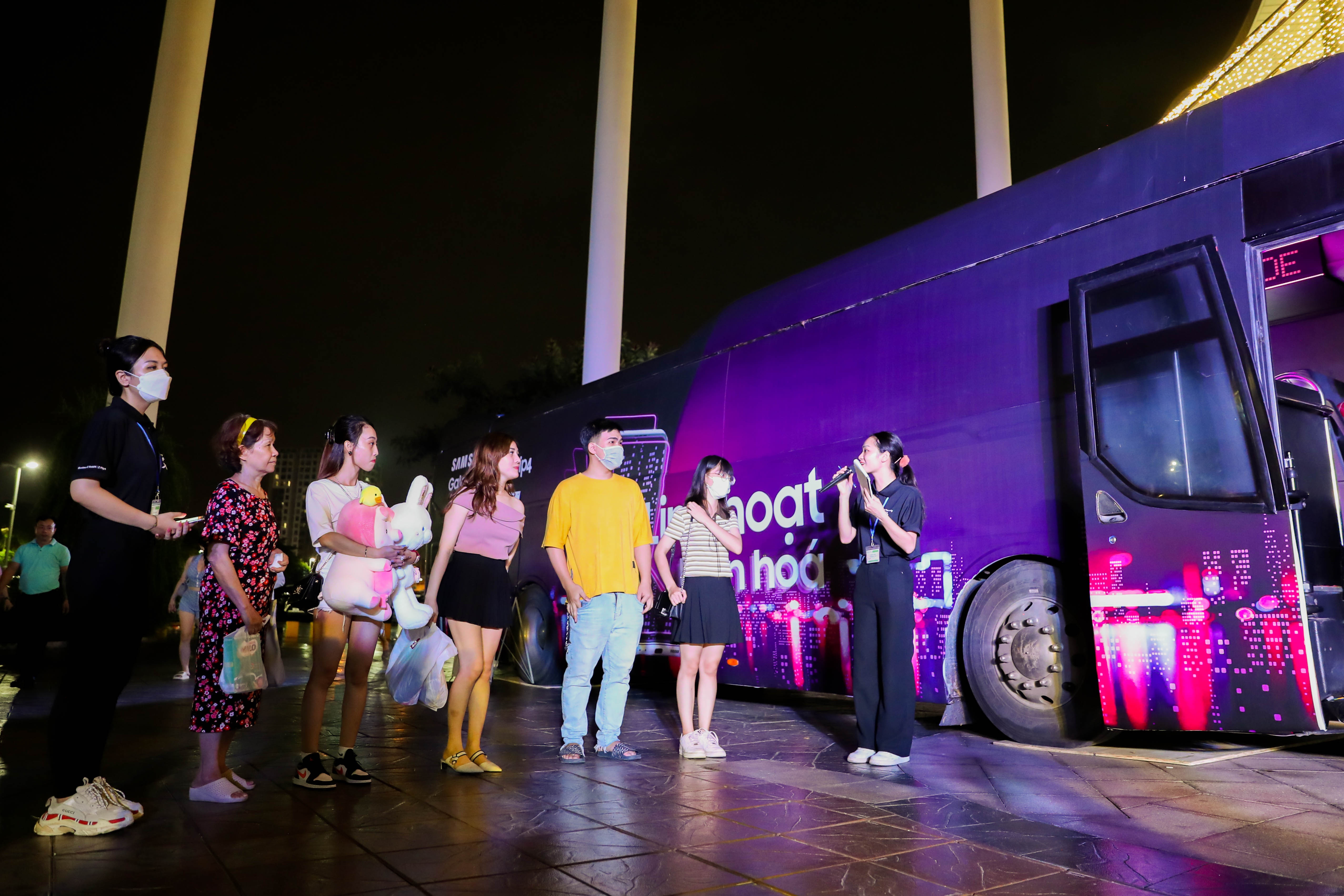 Samsung Galaxy Z anh 2