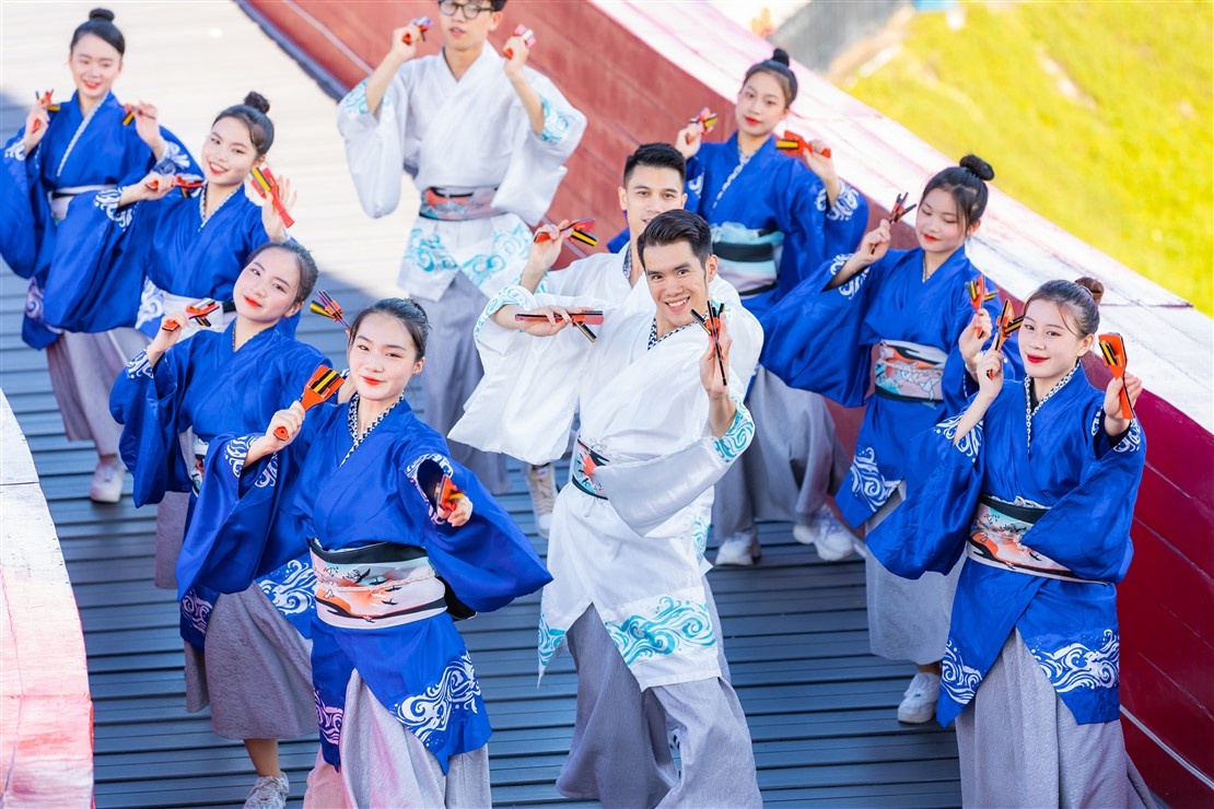 Nhung diem doc dao tai hanh trinh 'Take me to Sun World Ha Long' hinh anh