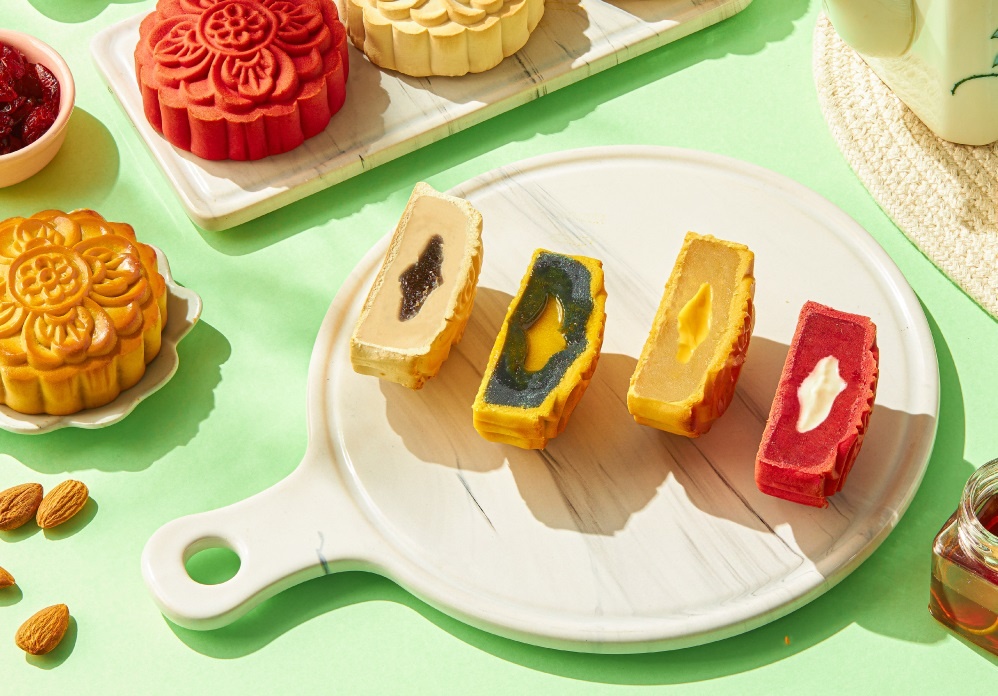 Huong vi moi tu nhung chiec banh Trung thu Momiji doc dao hinh anh