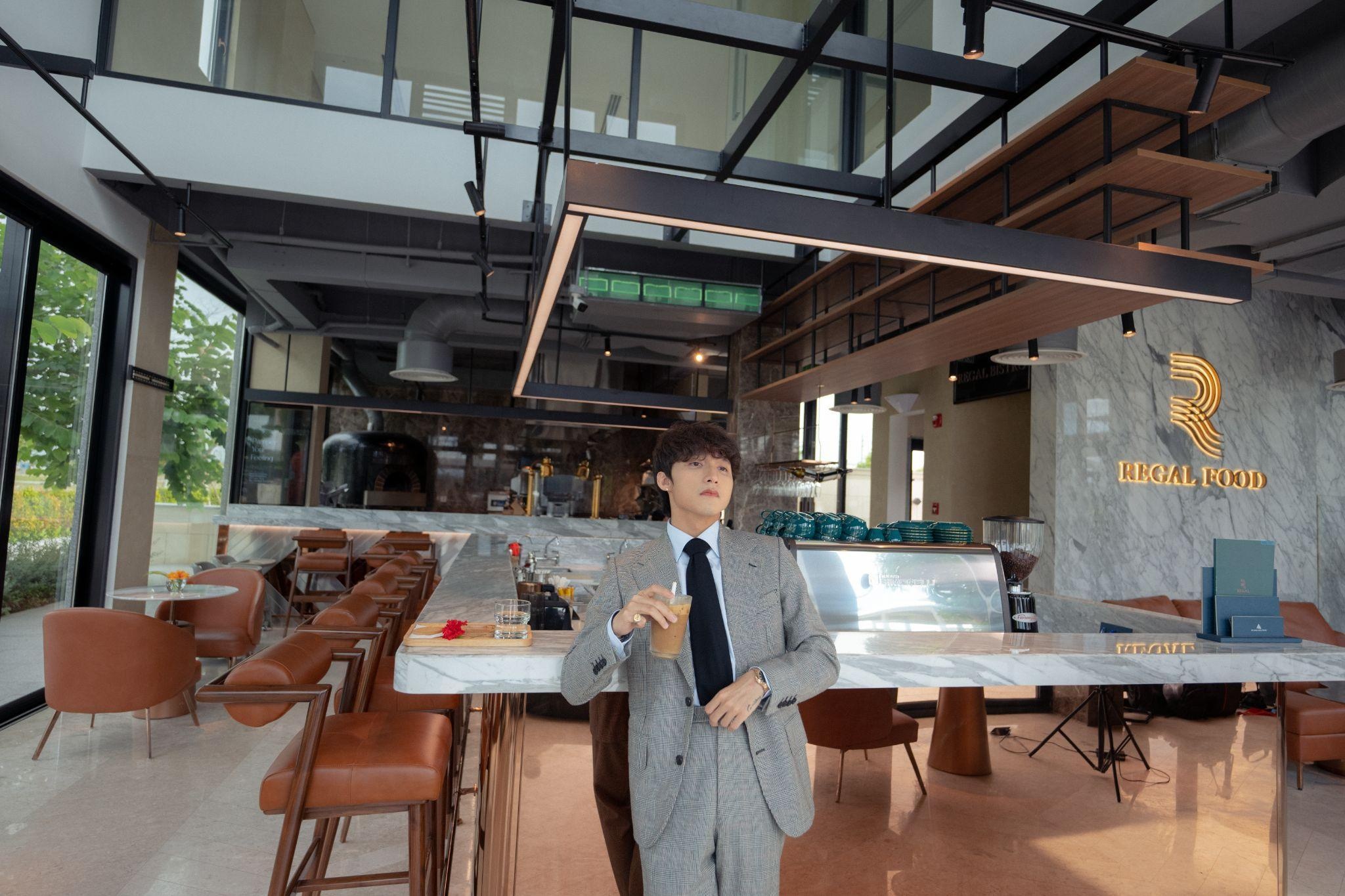 Regal Food Victoria,  Dat Xanh Mien Trung anh 1