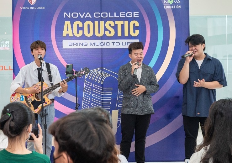 Sinh vien Nova College moi nhap hoc da khien ban be 'gato' hinh anh