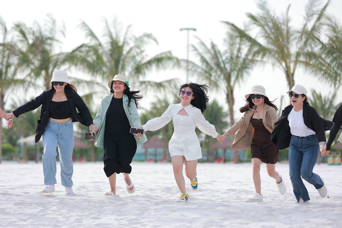 tien ich hien dai,  dai do thi anh 2