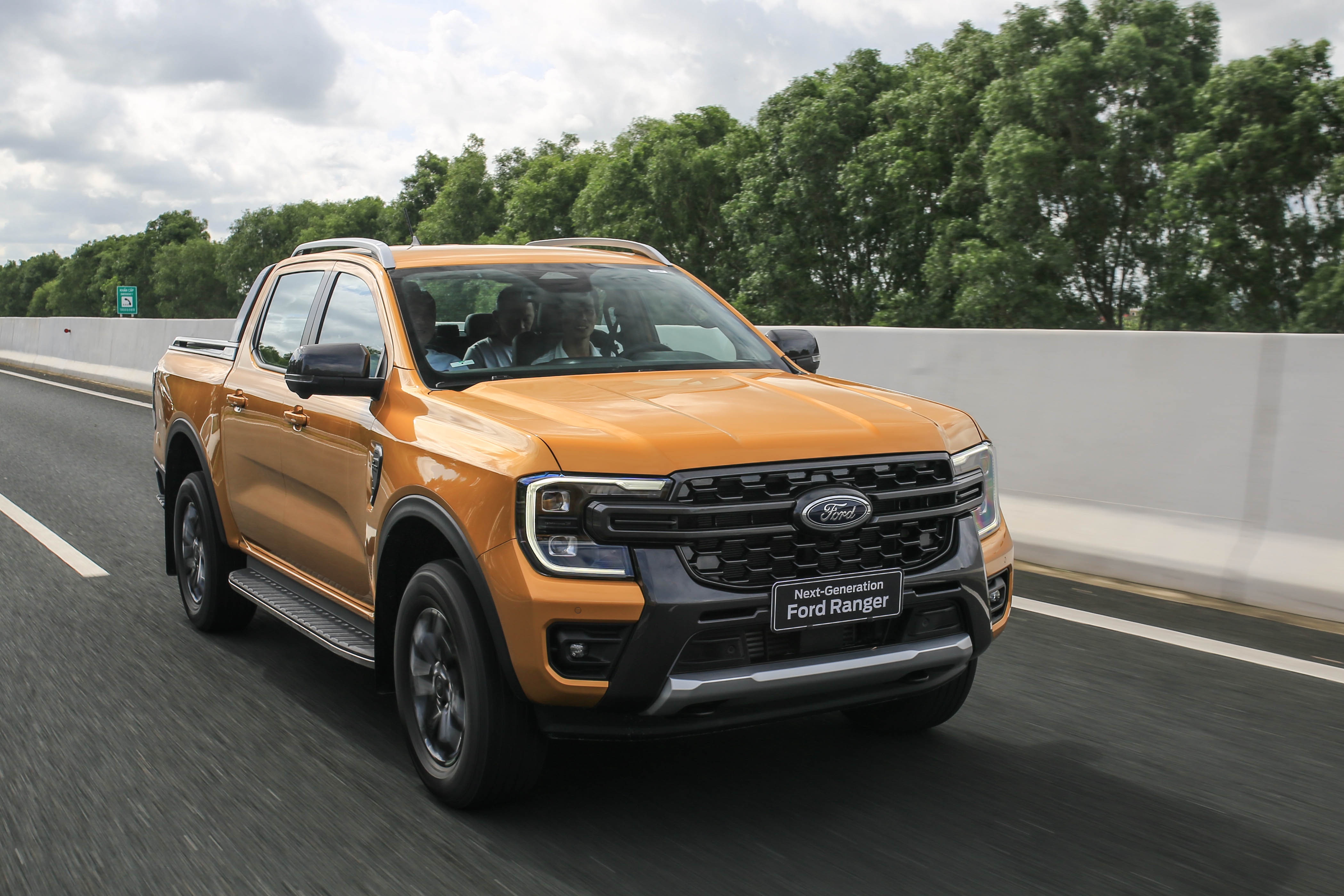 Ford Ranger 2022 ra mat anh 18
