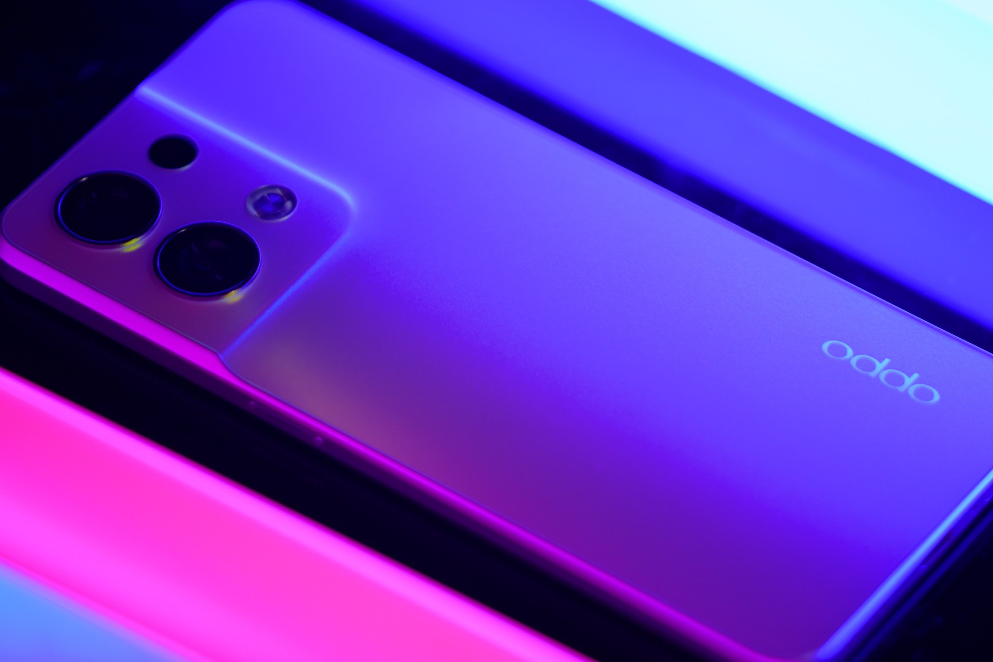 8 diem khien Reno8 5G la smartphone dac biet cua Oppo hinh anh