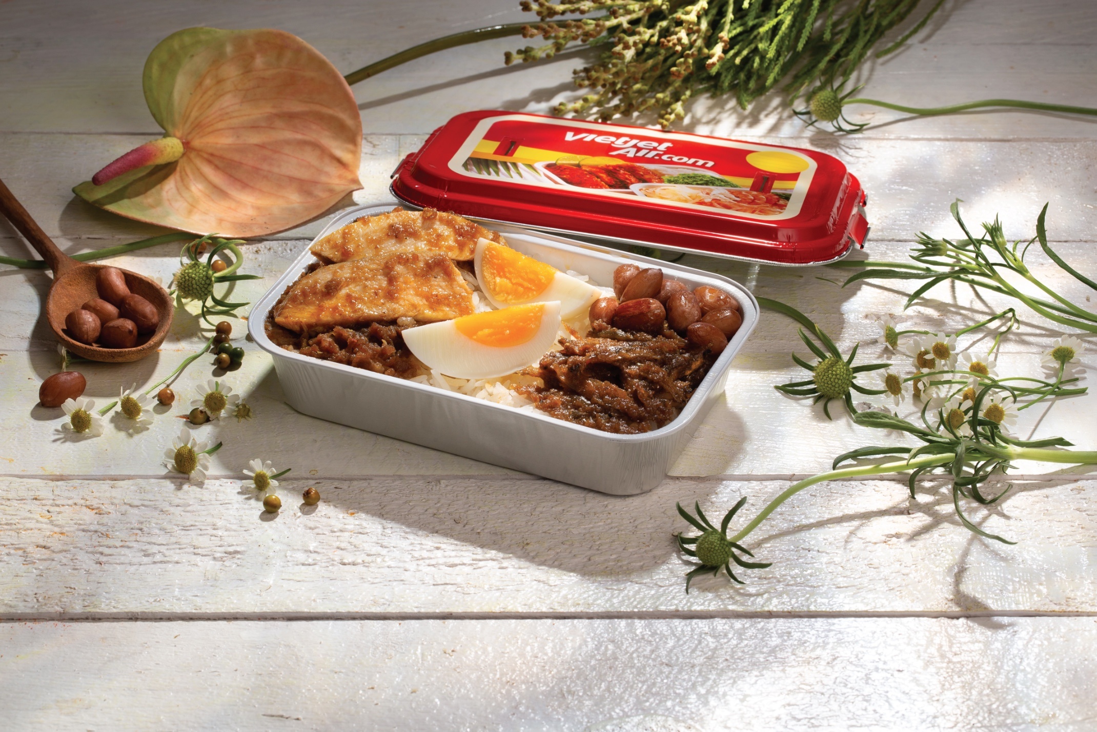 Menu do an Vietjet anh 4