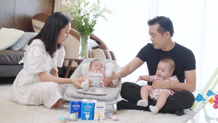 Me bim Sara Luu bat mi cach 'xu gon' rom say, muoi dot em be hinh anh