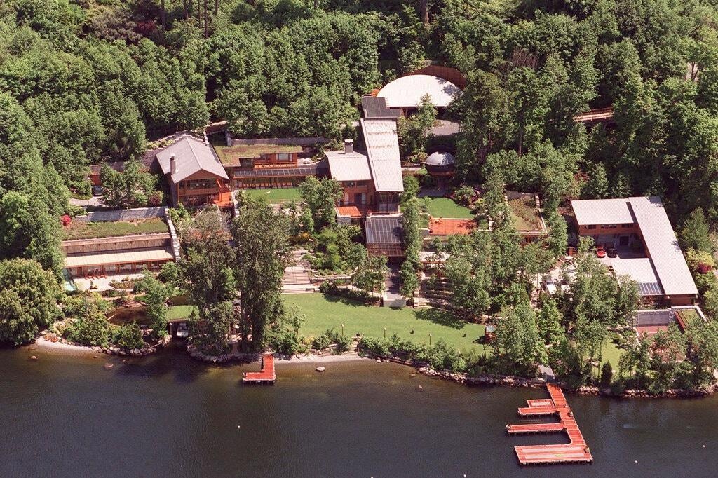 Nam Long Group,  Grand Villa anh 1