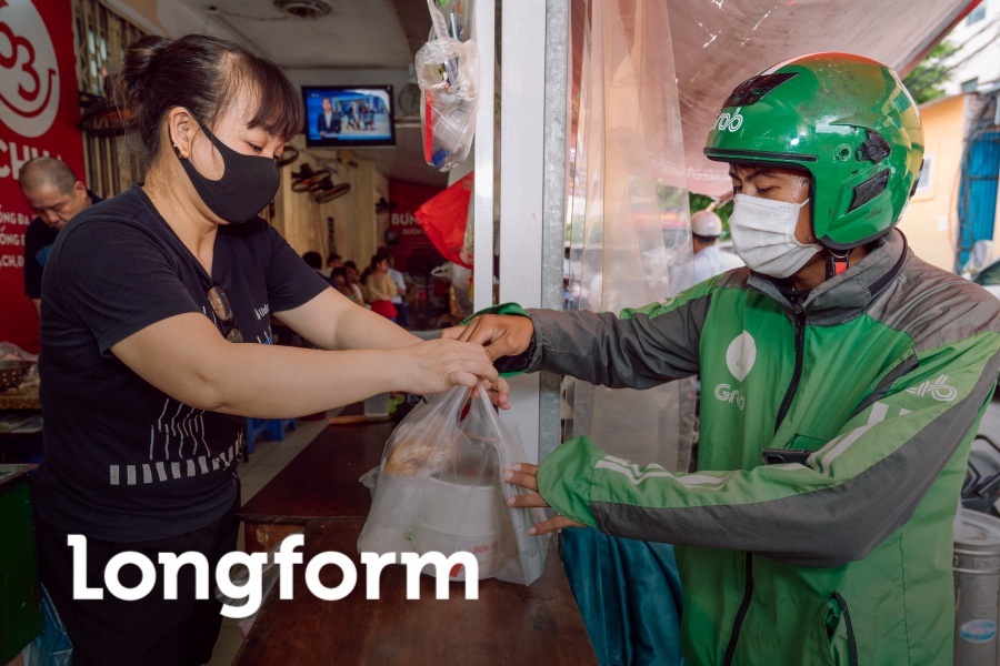 Cuoc song thay doi cua nhung chu nha hang nho va bac tai cong nghe hinh anh