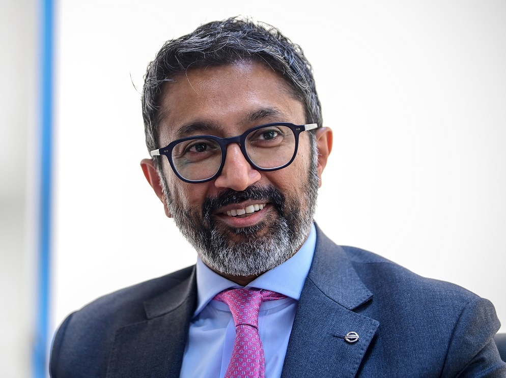 Pho chu tich Nissan APAC: 'Trai nghiem xe dien se pho bien tai VN' hinh anh