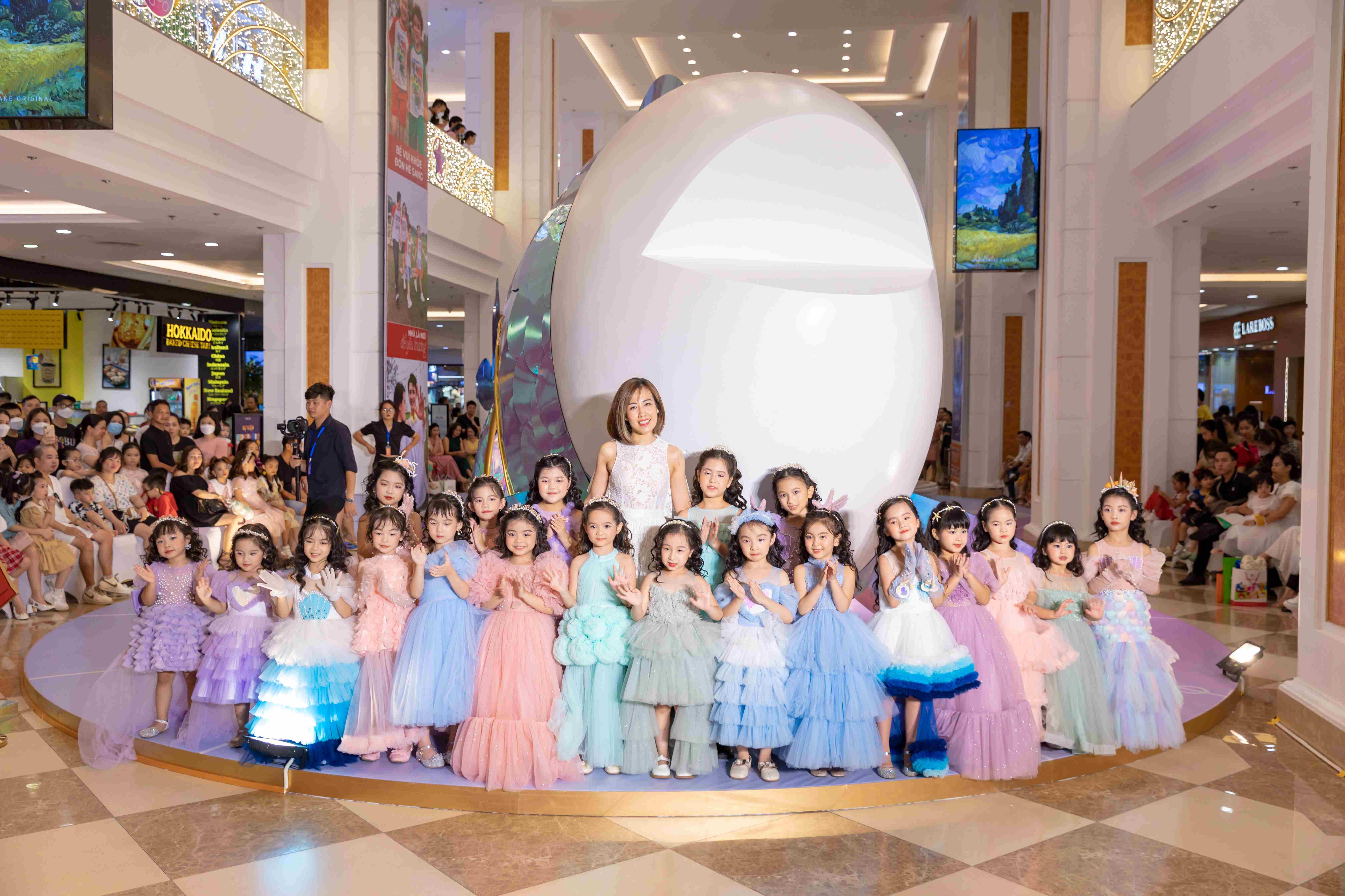 Vincom Mega Mall anh 6