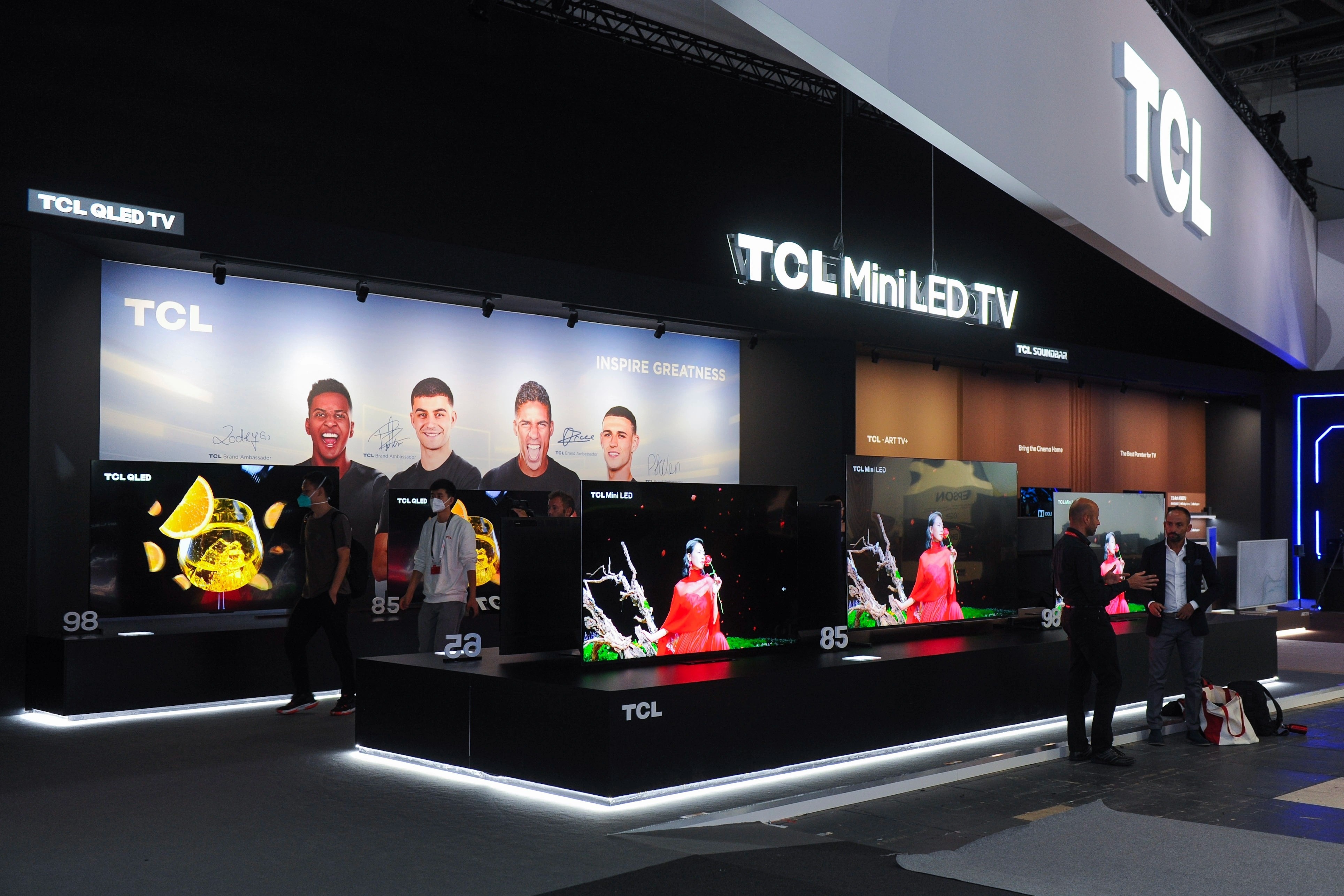 TCL dong hanh tai tro cung cac ngoi sao bong da hang dau the gioi hinh anh