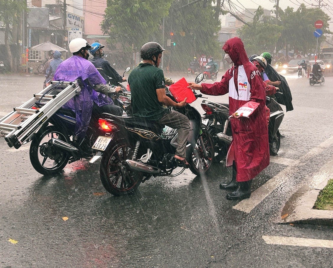 Dau nhot TotalEnergies anh 2