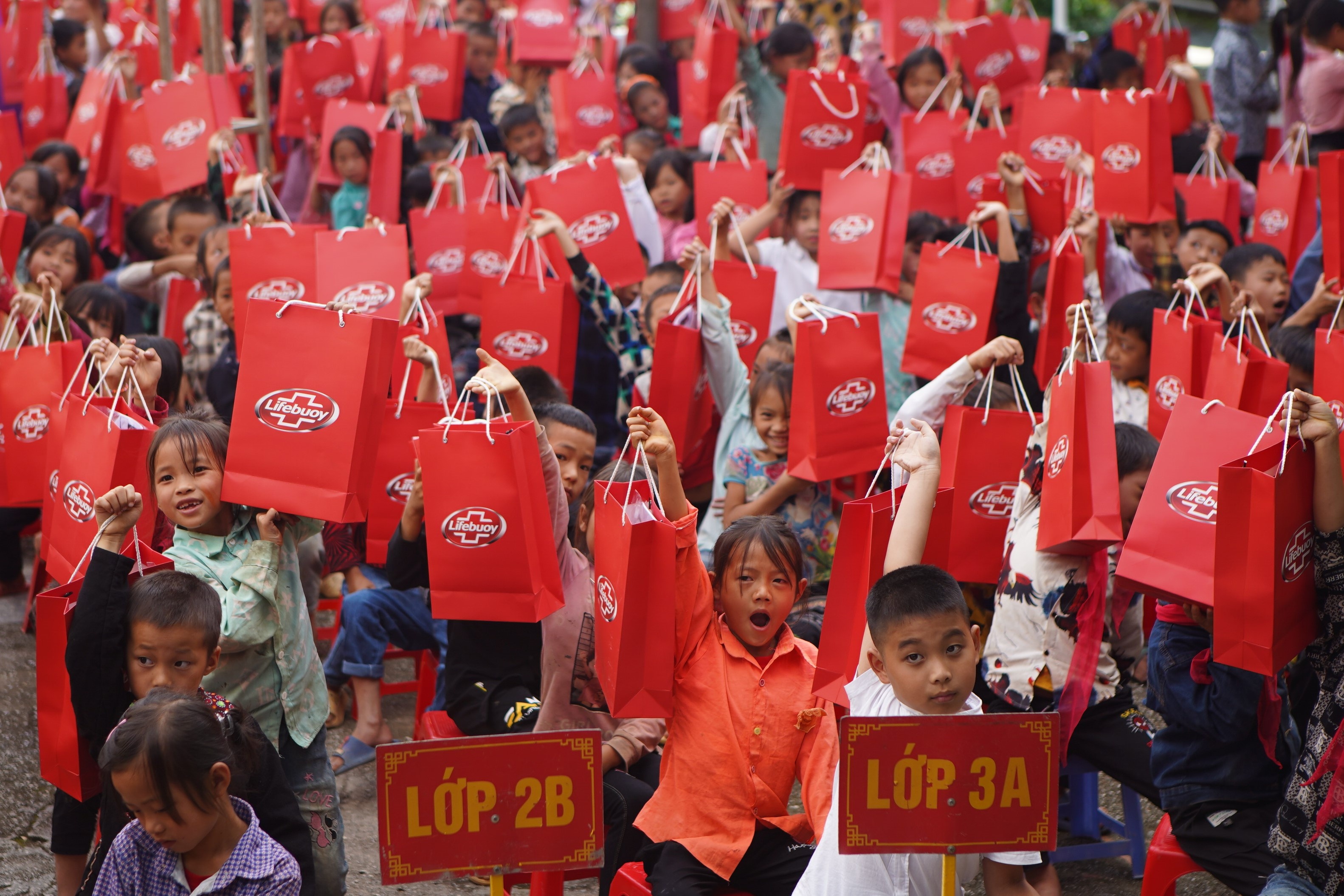 Nuoc rua tay Lifebuoy anh 15