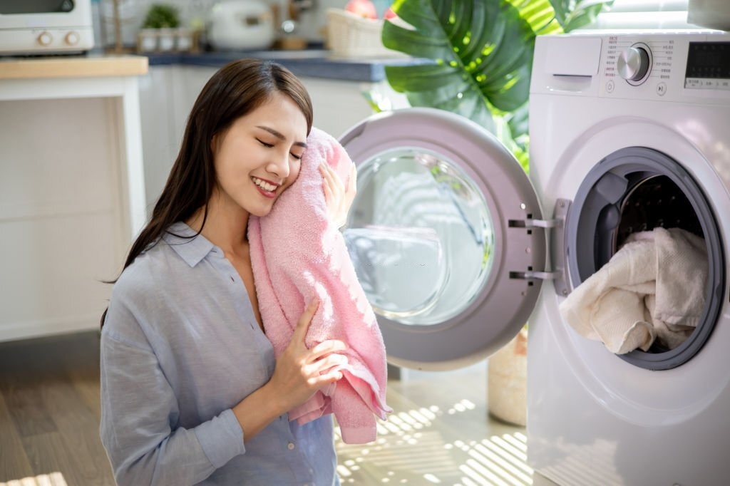 Chon mui huong nuoc giat nao de quan ao luon thom tho, sach dep? hinh anh