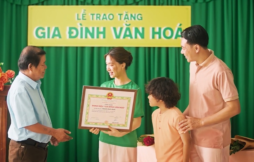 Hoa Minzy truyen thong diep ve bua an ngon trong loat phim ngan moi hinh anh