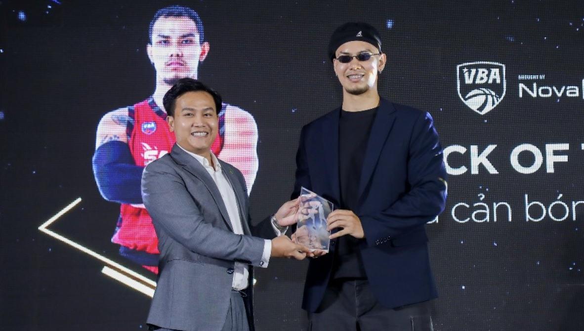 Dan sao bong ro rinh giai tai VBA Awards 2022 hinh anh
