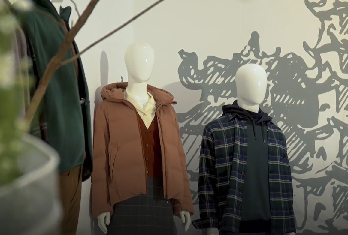 Uniqlo gioi thieu BST Thu Dong 2022 mang tinh than co dien, duong dai hinh anh
