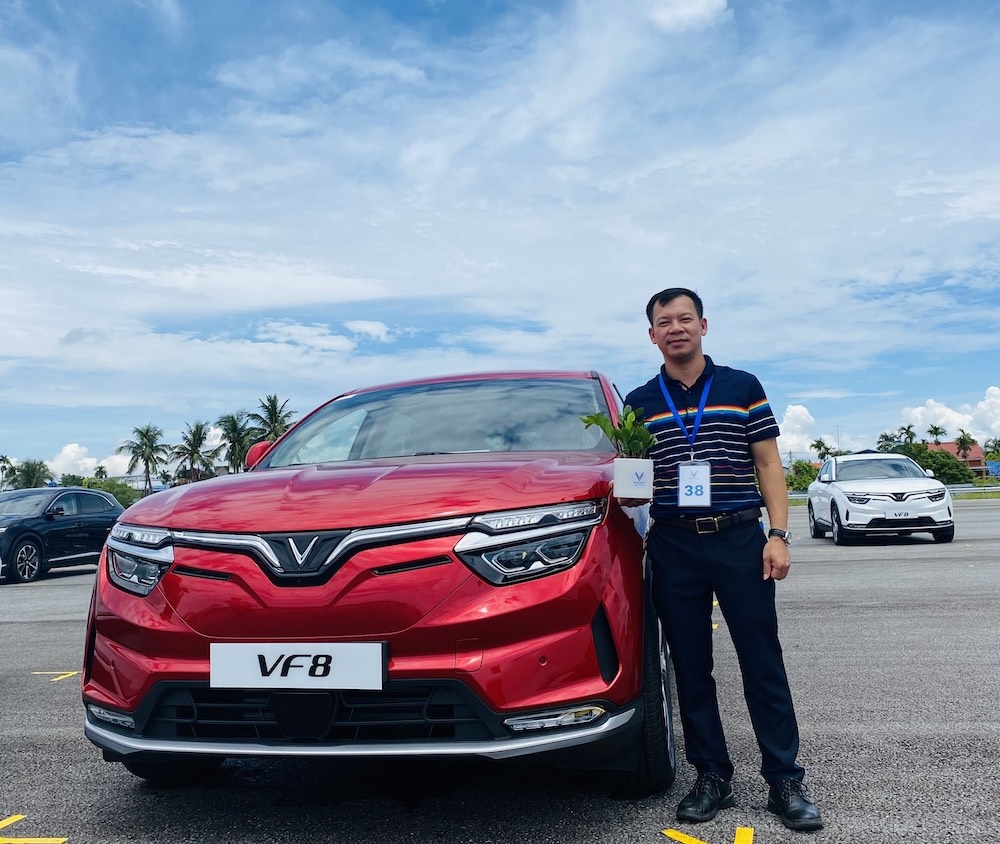 VinFast ban giao xe anh 4