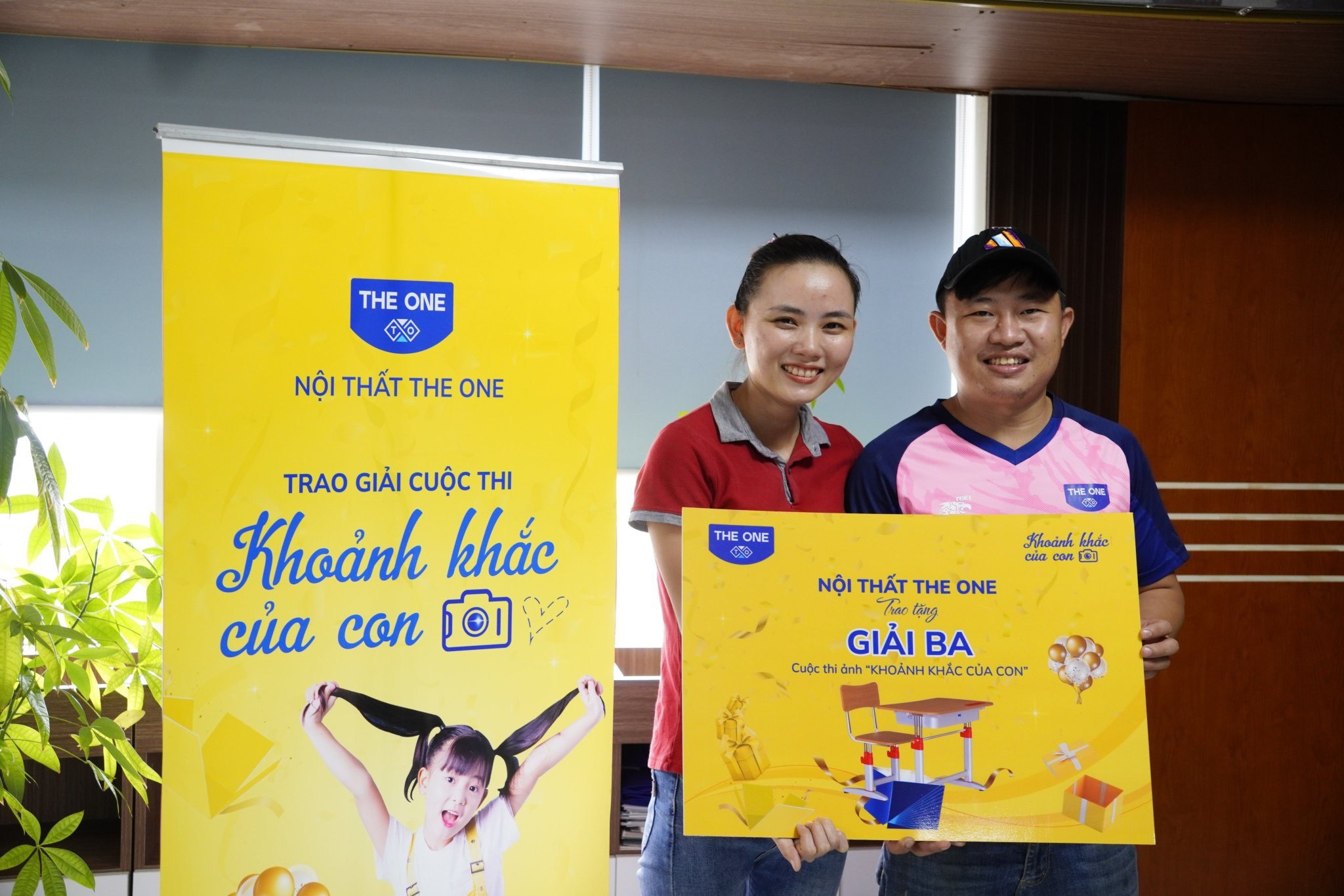 The One,  Hoa Phat anh 1