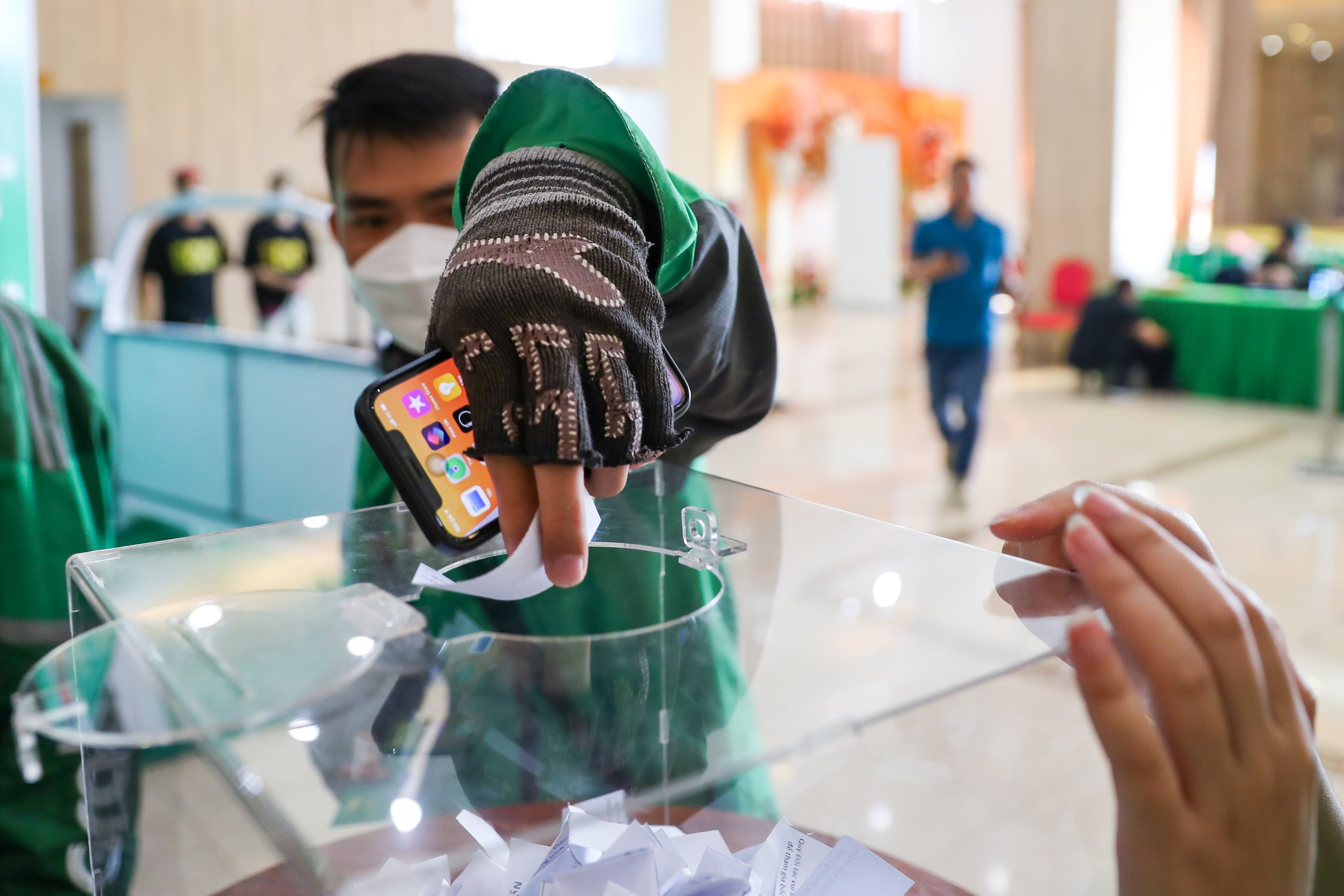 Grab tri an tai xe anh 2