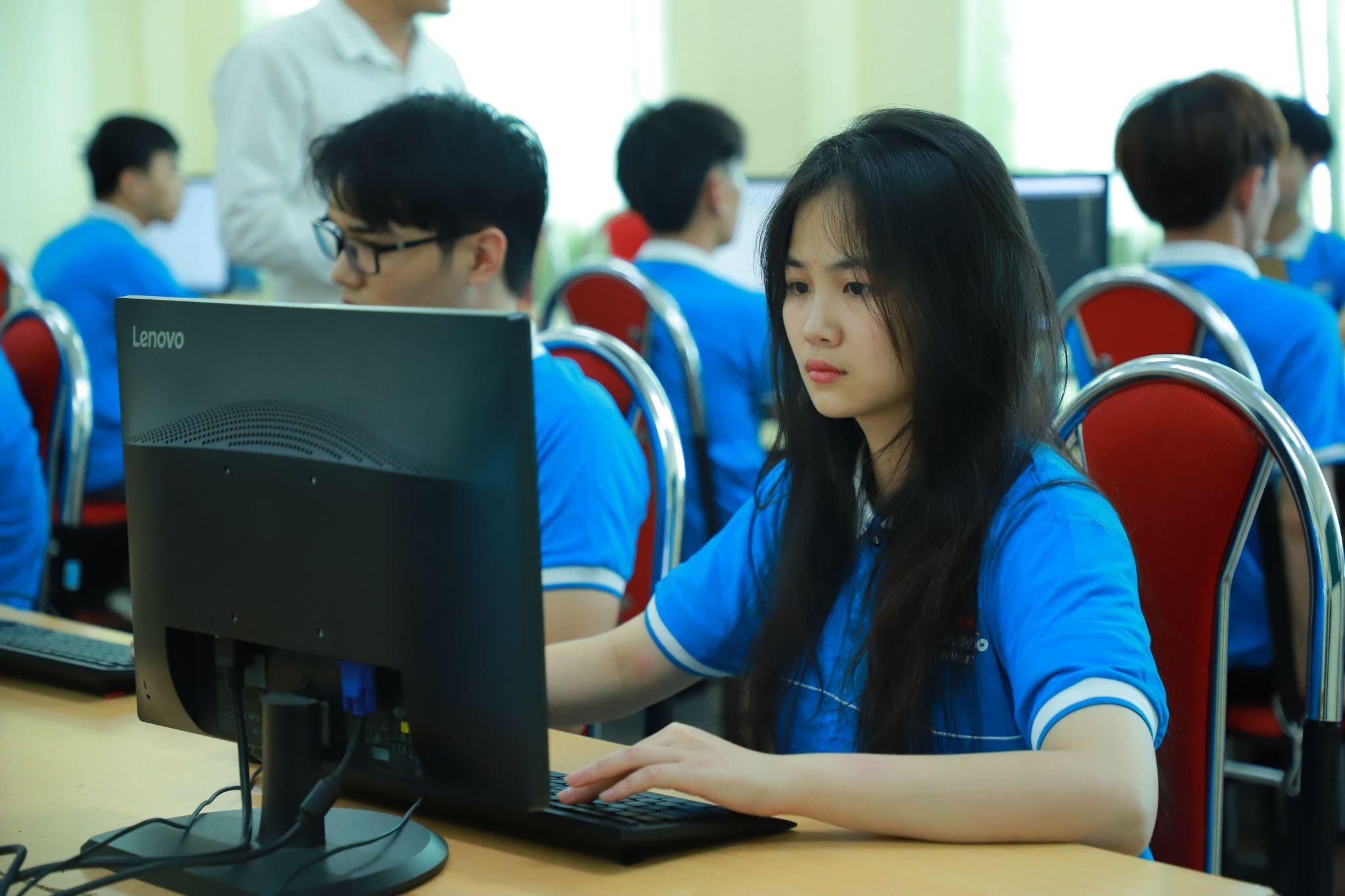 Top nganh co co hoi nghe nghiep cao hinh anh