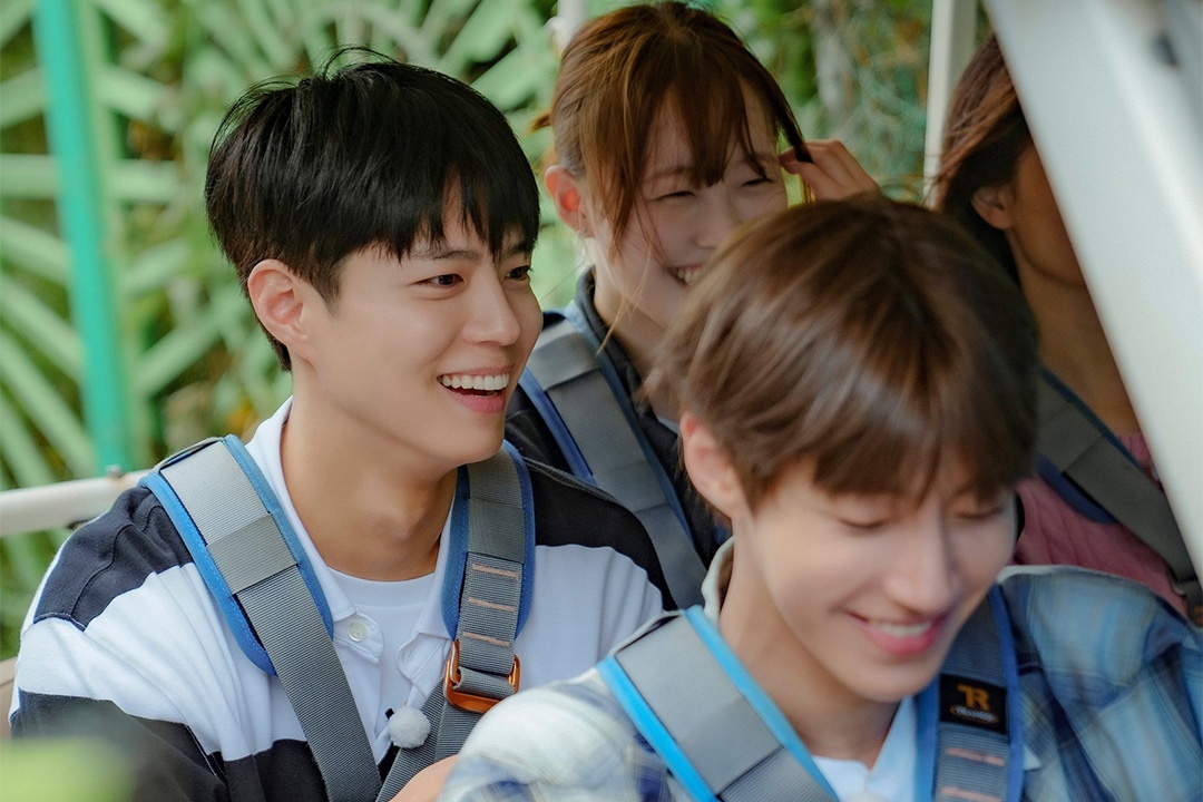 'Hau boi du ky' tren FPT Play - cuoc hoi ngo cua dan sao xu kim chi hinh anh