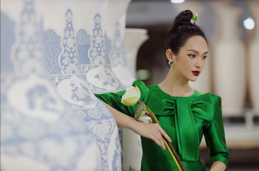 Pantio ra mat BST ao dai dinh ket thu cong 'Moc nhien hoa' hinh anh