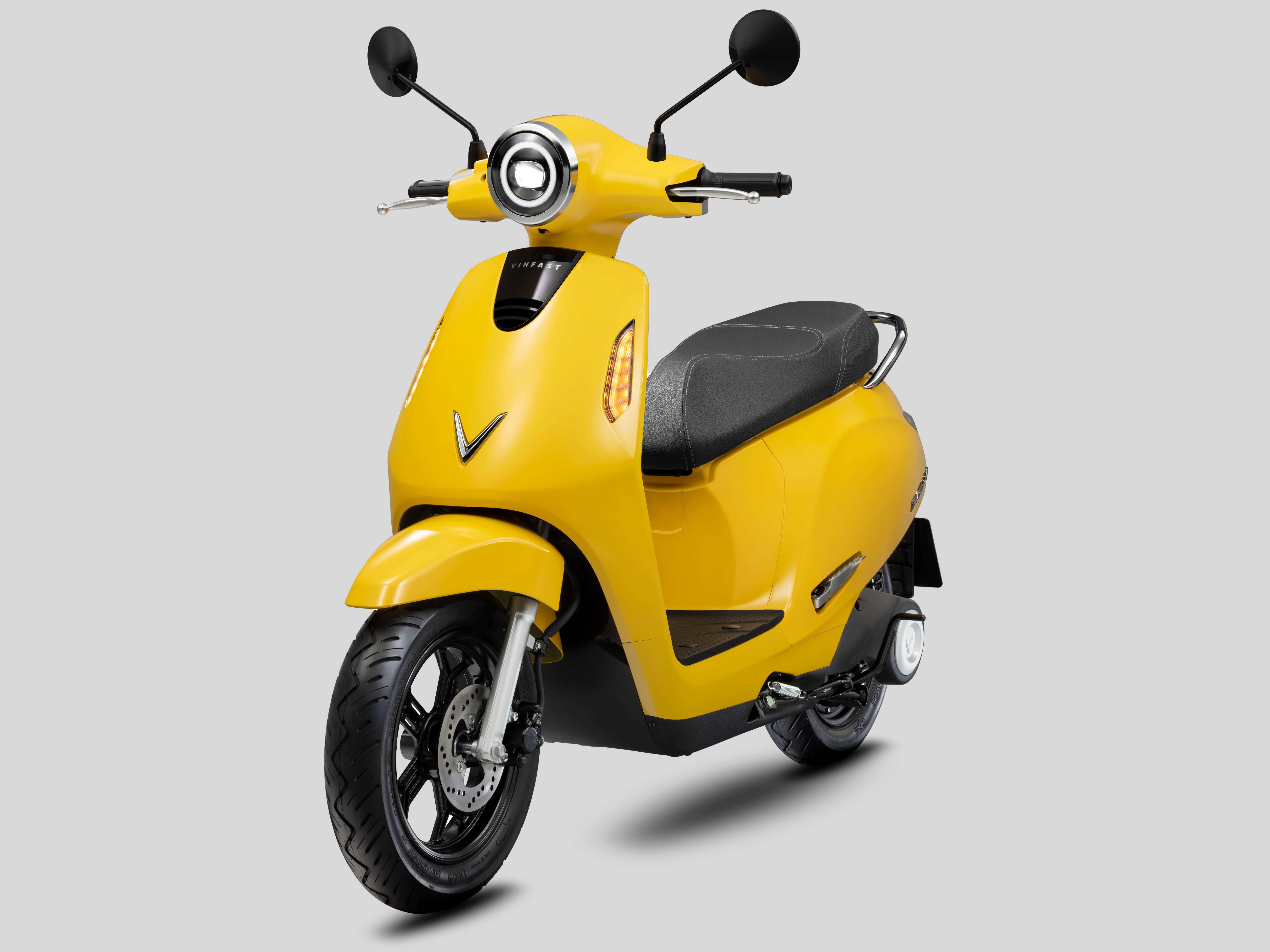 VinFast nhan dat coc xe may dien Evo200 hinh anh