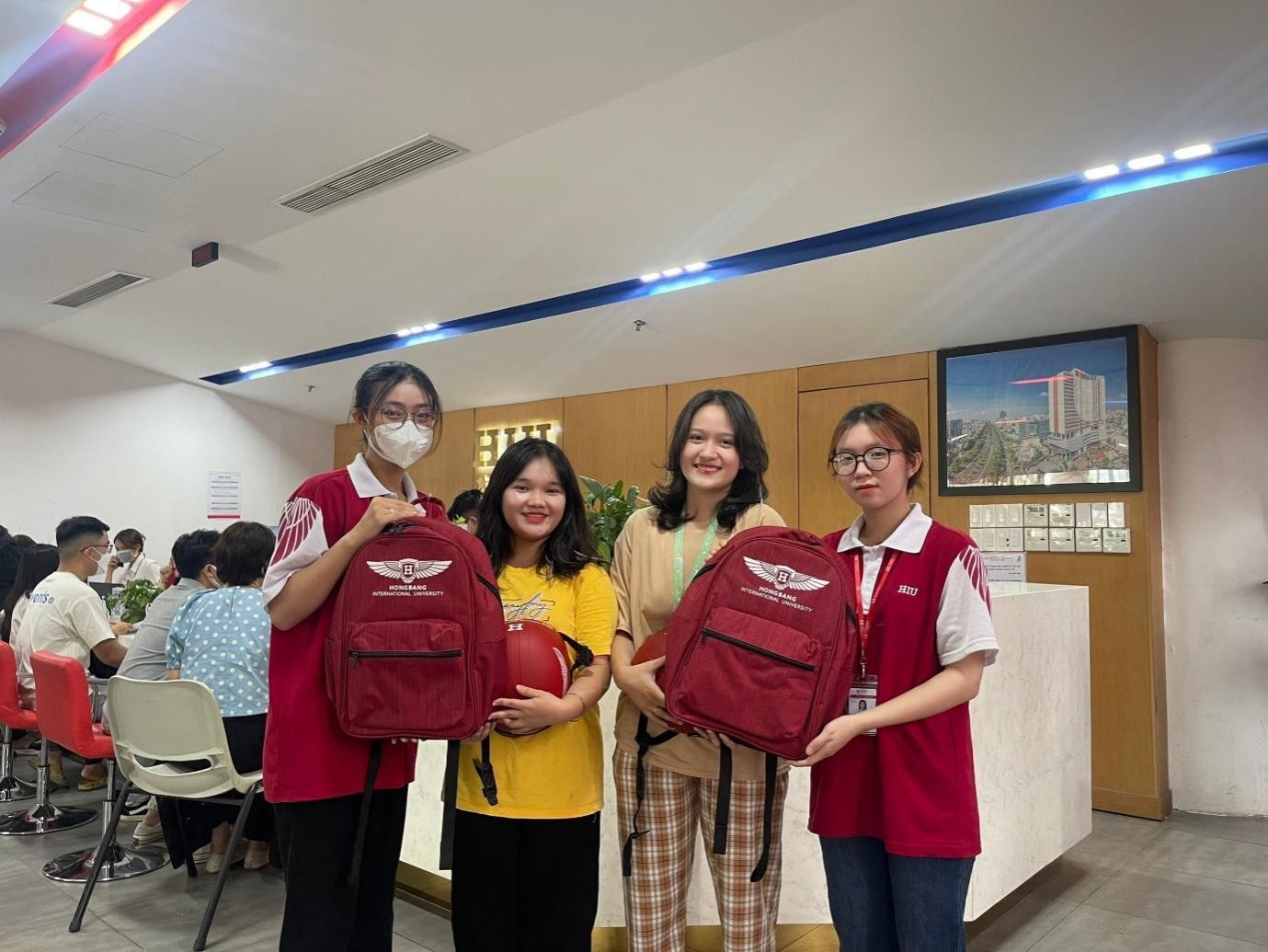 DH Quoc te Hong Bang anh 6