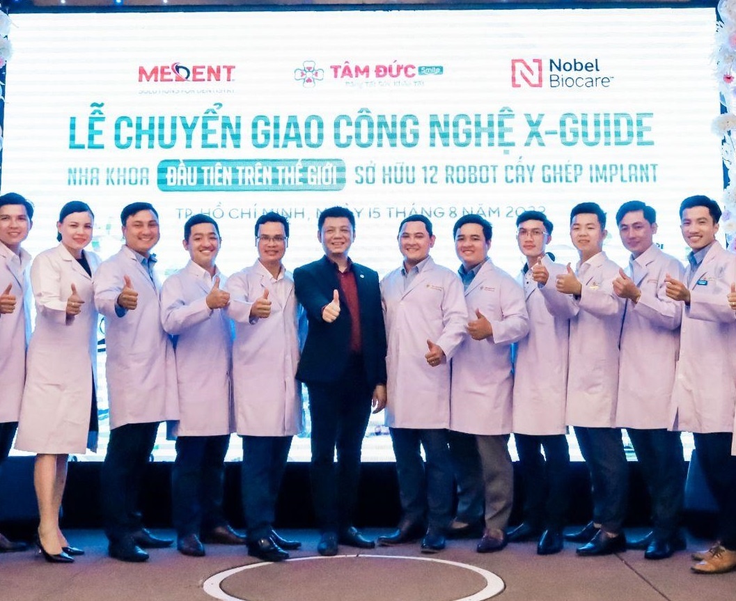 Nha khoa Tam Duc Smile - trao nu cuoi, nhan hanh phuc hinh anh