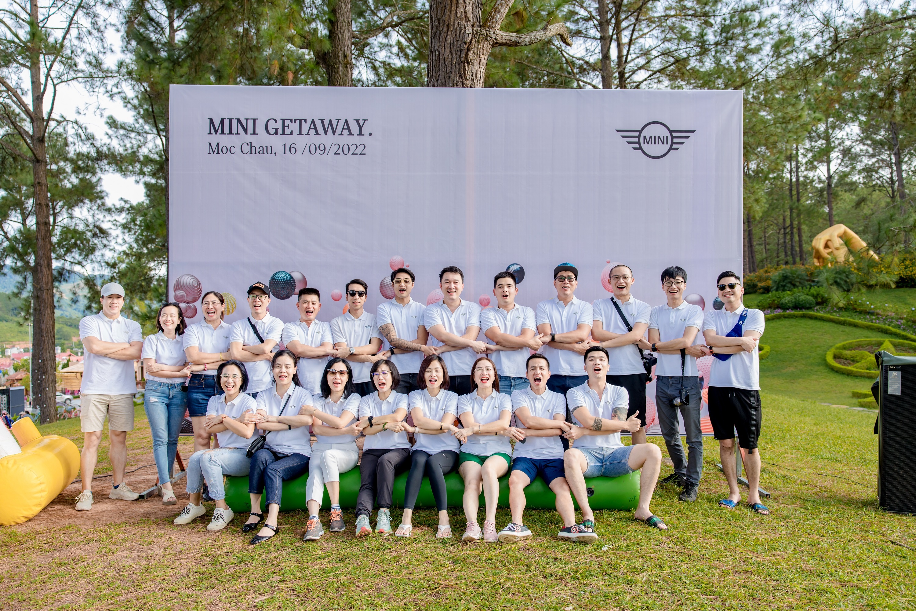 Kham pha Moc Chau cung MINI Getaway 2022 hinh anh