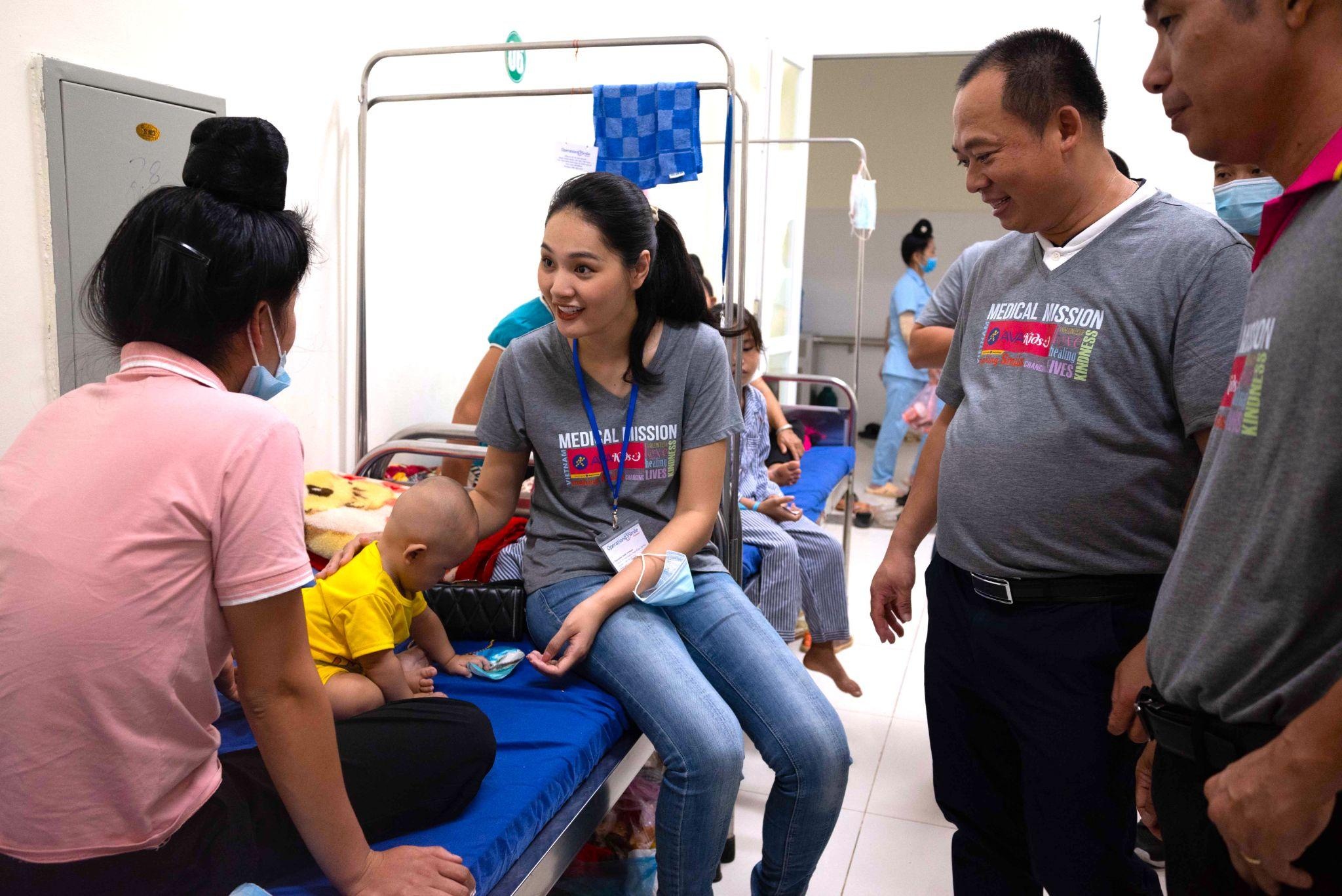 tìm lại nụ cười, Operation Smile Vietnam ảnh 7 tim lai nu cuoi, Operation Smile Vietnam anh 7