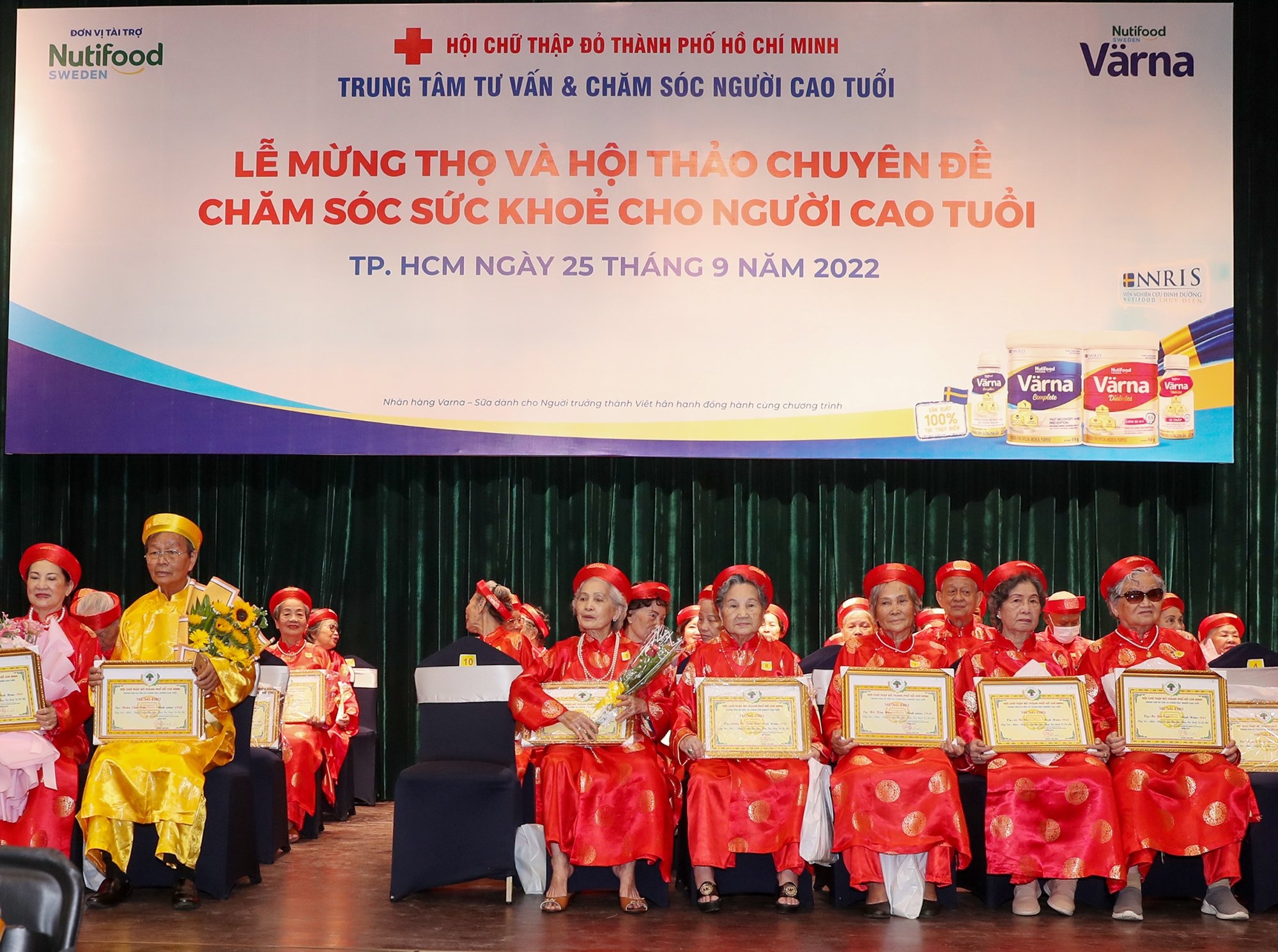 người cao tuổi ảnh 1 nguoi cao tuoi anh 1