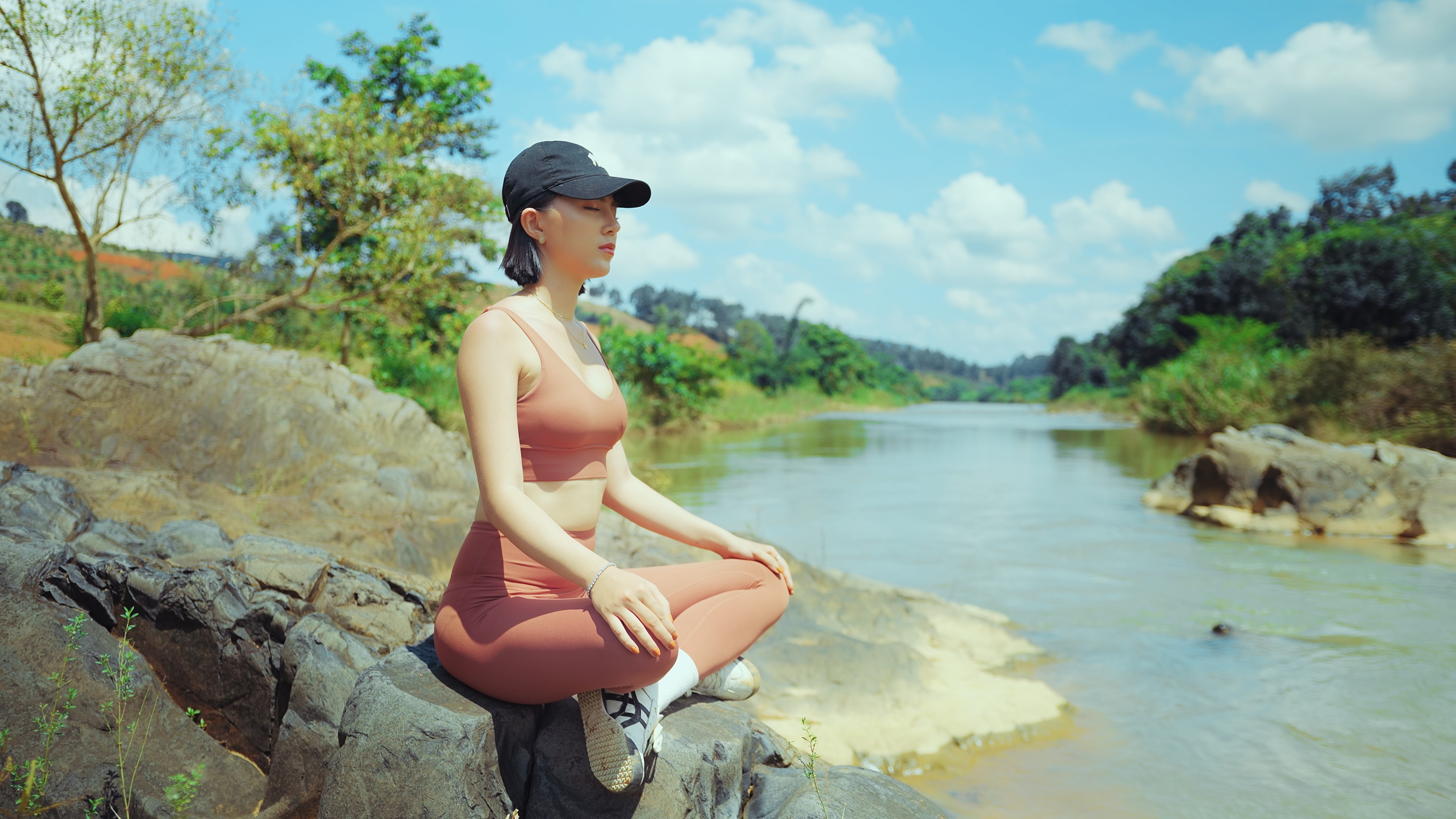 Trai nghiem an chay, tap yoga o Resort Hang Duong hinh anh