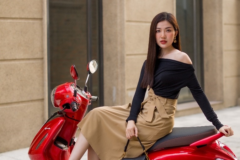 Dien vien Luong Thanh bien hoa quyen ru trong bo anh moi hinh anh