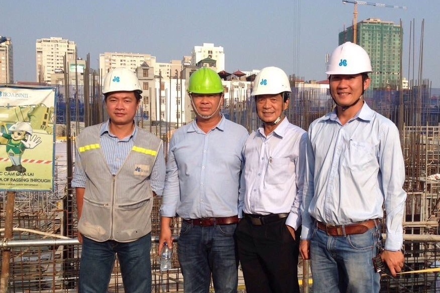 Khuc hoan ca cua 'nguoi Hoa Binh' vuot giong bao 35 nam hinh anh