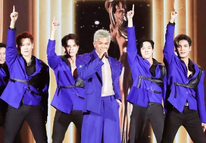 Trong Hieu, Lona 'dot chay' san khau chung khao Miss Grand Viet Nam hinh anh