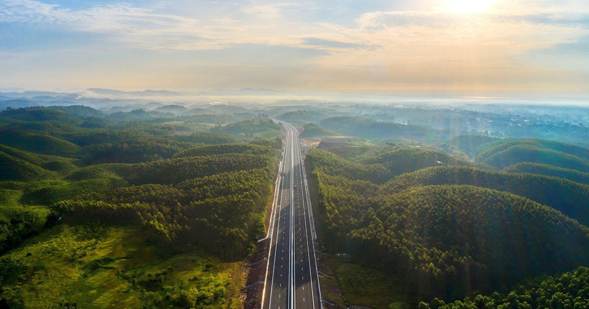 Cao toc Mong Cai anh 2