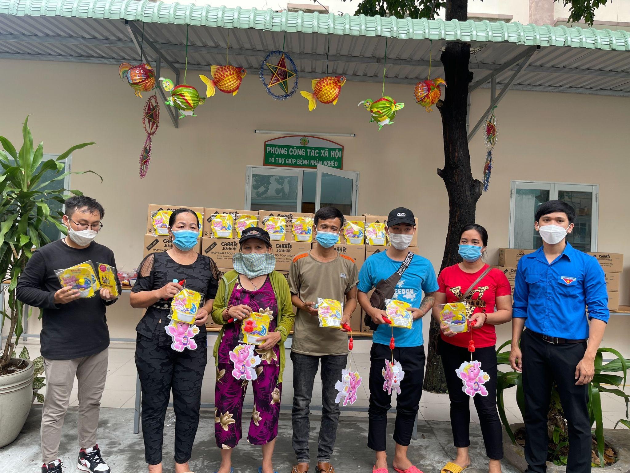 Carrie Junior,  voi hong anh 1